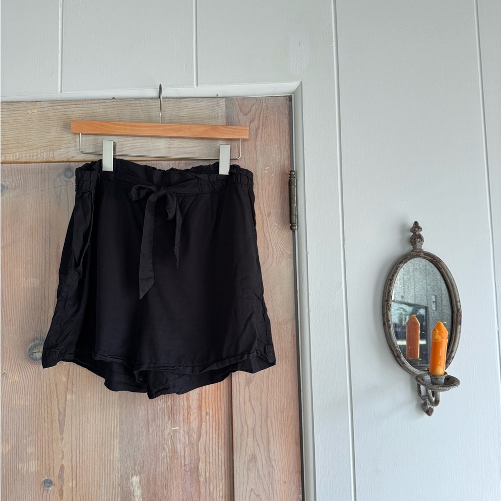 H&M Black High-Waist Tie Shorts